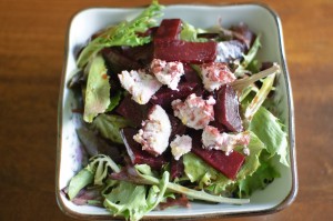 beet and goat cheese salad